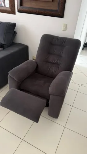 Poltrona Reclinável