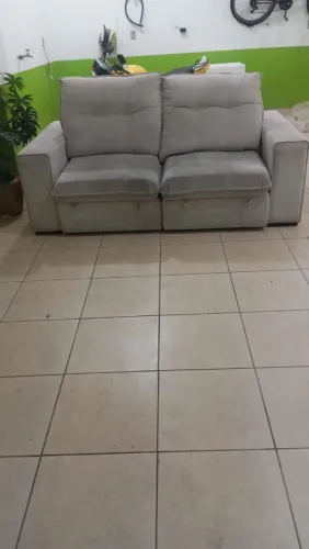 Sofá retrátil