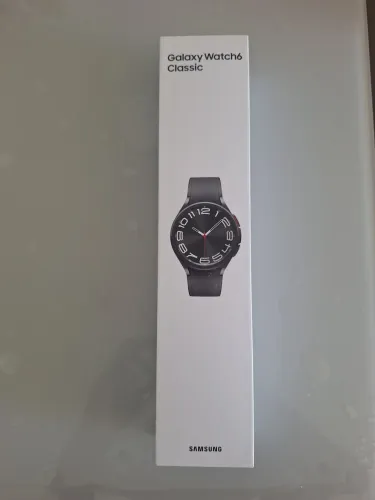Smartwatch Samsung Galaxy Watch6 Classic LTE de 43 mm -  Cor Grafite - Usado poucas vezes