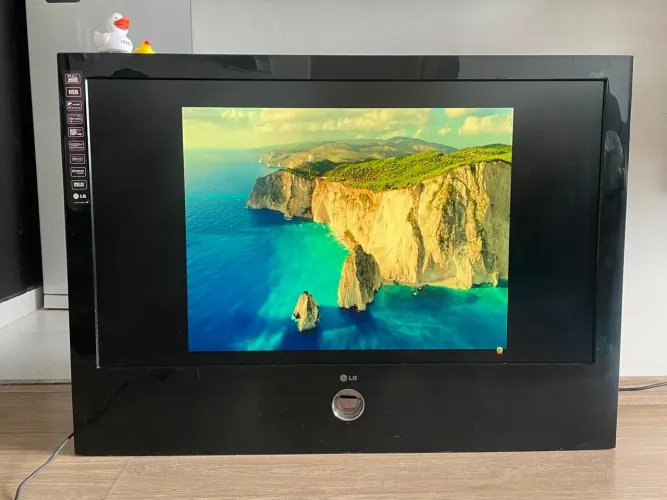 TV LG antiga