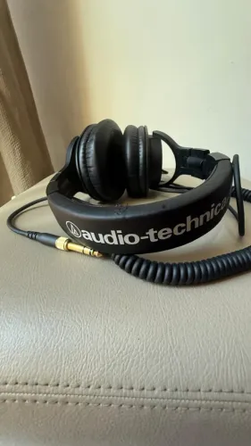 Fone De Ouvido Audio Technica M40x semi novo