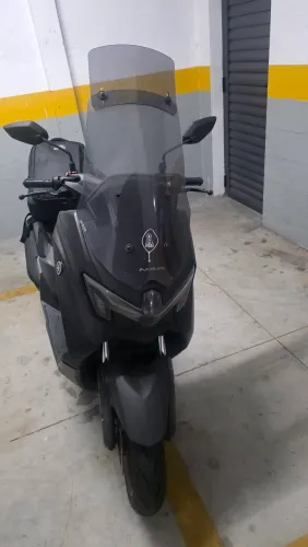 NMAX Connected 160 ABS 2025