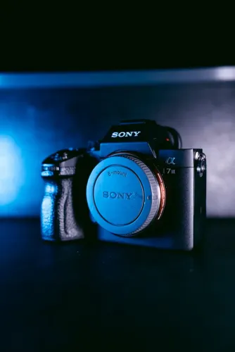 Sony A7III (4.228 cliques)