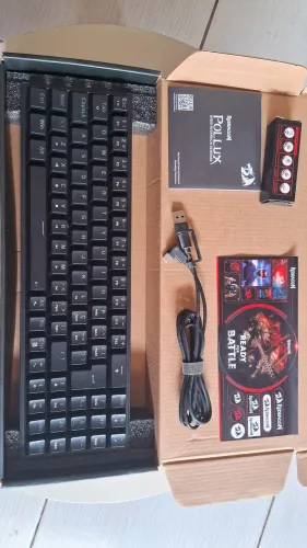Redragon K628 Pollux Preto Mecánico 75% Rgb-b Switch Marrom