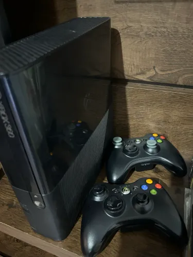 XBOX 360 SUPER SLIM DESBLOQUEADO