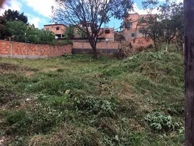 Lote 371m2 no Rosaneves aceito carro 