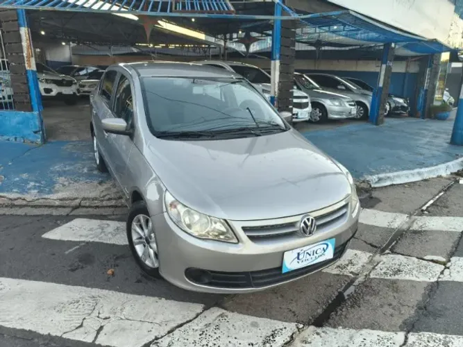 Volkswagen Voyage Comf/highli. 1.6 MI T.flex 8V 4P 2012