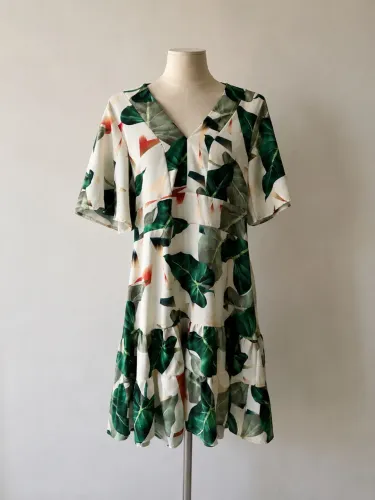 Vestido Curto Estampado Floral