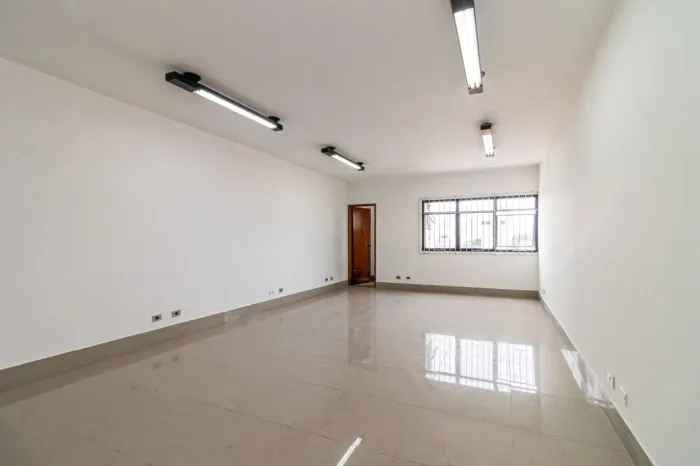 Sobreloja na Rua Coriolano Durand, 532 - Sala 23  40 m²