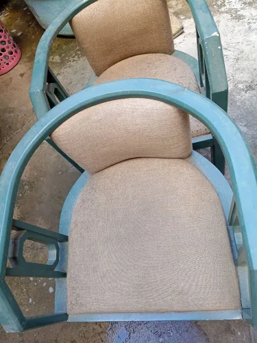 Poltronas de madeira