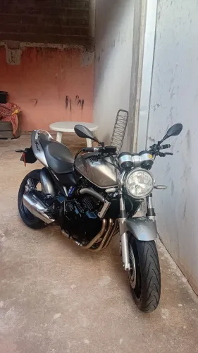 Hornet carburada
