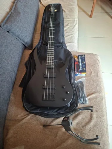 Baixo S by Solar 4 cordas passivo AB4 Novo