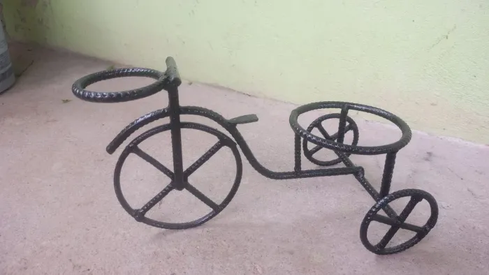 Bicicletinha decorativa pra vaso de planta