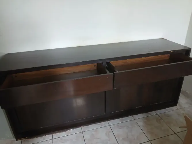 Um móvel qnrigo de boa qualidade