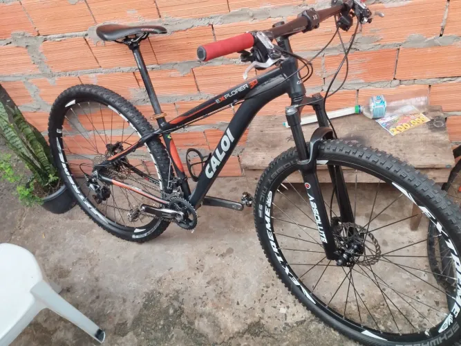 Bicicleta aro 29 top top preço maravilhoso pra sair hj chama que dá negócio