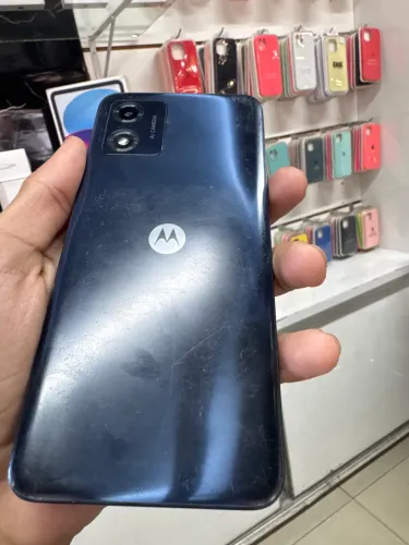Moto E13