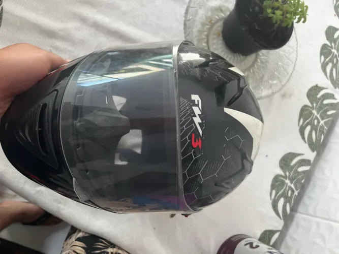 Capacete moto fw3 número 58