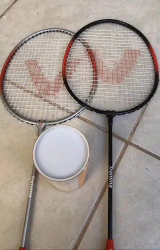 Kit de Badminton Vollo Training - 2 Raquetes + 3 Petecas + Capa