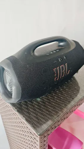 JBL 4