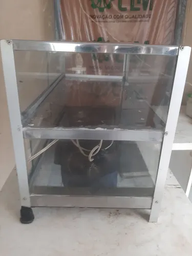 ESTUFAR PARA SALGADOS E OUT ela não tem bandejas ela e tipo fiteiro PRODUTOS QUENTINHOS