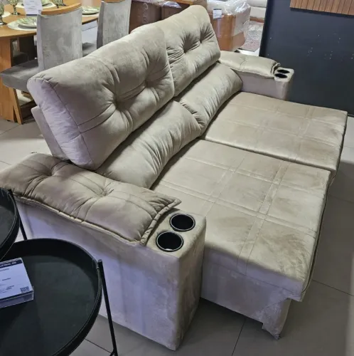 Sofá retrátil reclinável