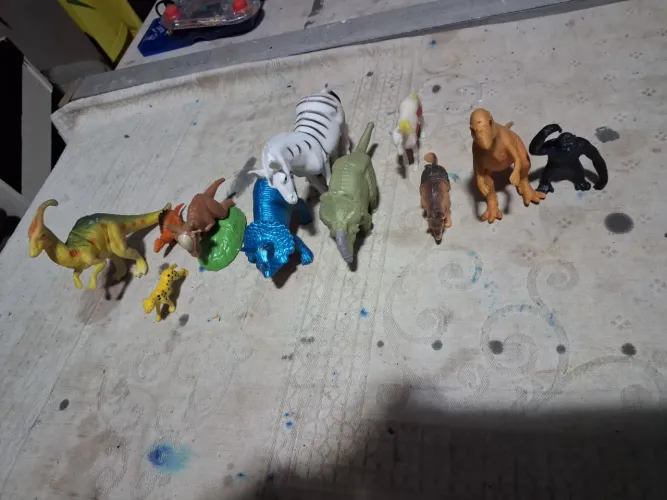 Lote de vários brinquedos 10 peças 