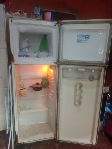 Geladeira Electrolux Super Freezer DCW41 