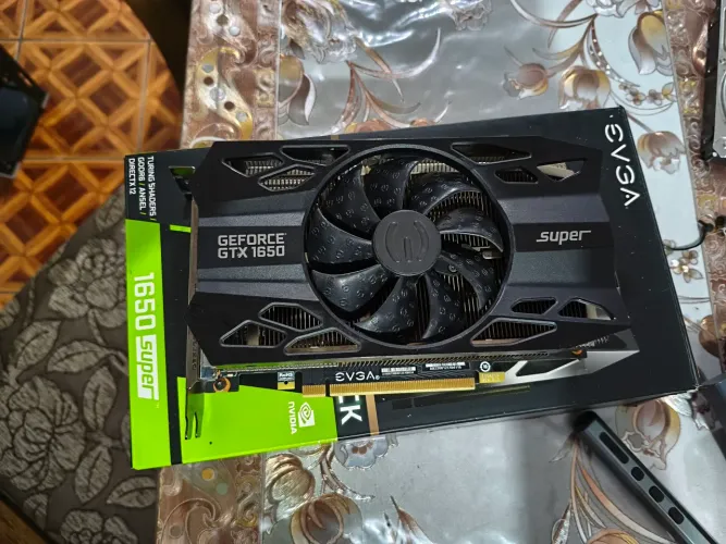 GTX 1650 SUPER OC EVGA