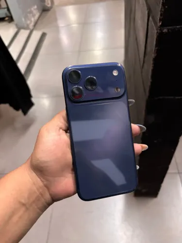 iPhone 17 pro max