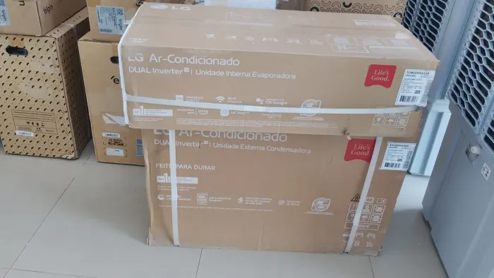 Ar Condicionado Inverter Split LG 9000 BTUs Frio Wi-Fi 220V