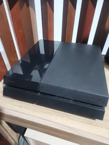 Troco PlayStation 4 fat por motorola edge ou galaxy s23 plus