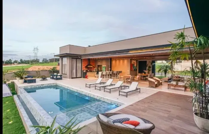 Casa linda em condomínio fechado com campo de golf, 6 suítes e 4 vagas - Indaiatuba (SP)