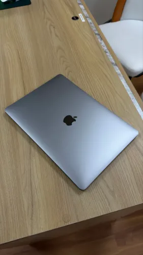 MacBook Air M1 13? 2020 Space Gray