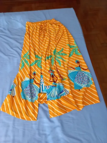 Vestido/Saia/canga prá praia