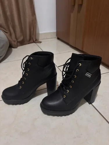 Bota cano baixo 