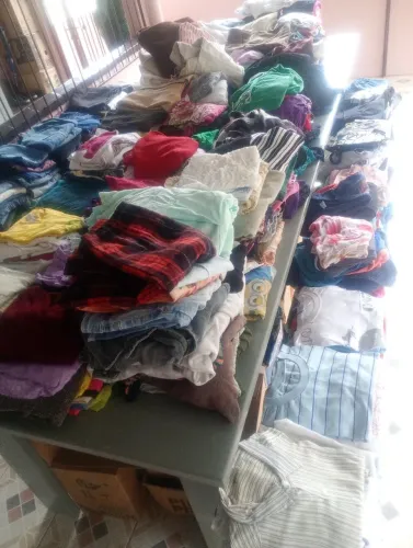 Roupas usadas para Brechó