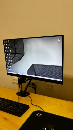 Computador Completo (PC + Monitor 21" + Suporte Articulado) -