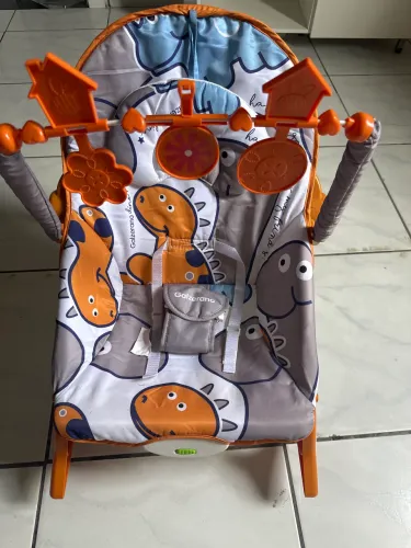 Cadeirinha de balanço