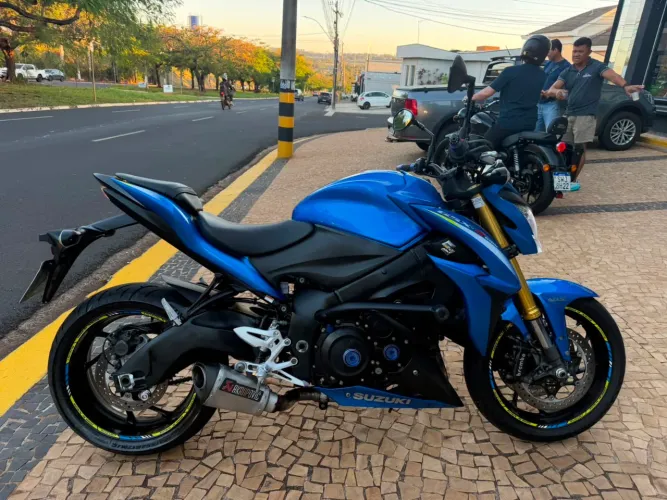 SUZUKI GSX 1000 S