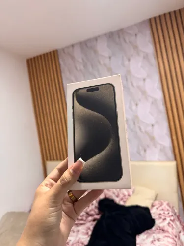 Caixa iPhone 15 pro