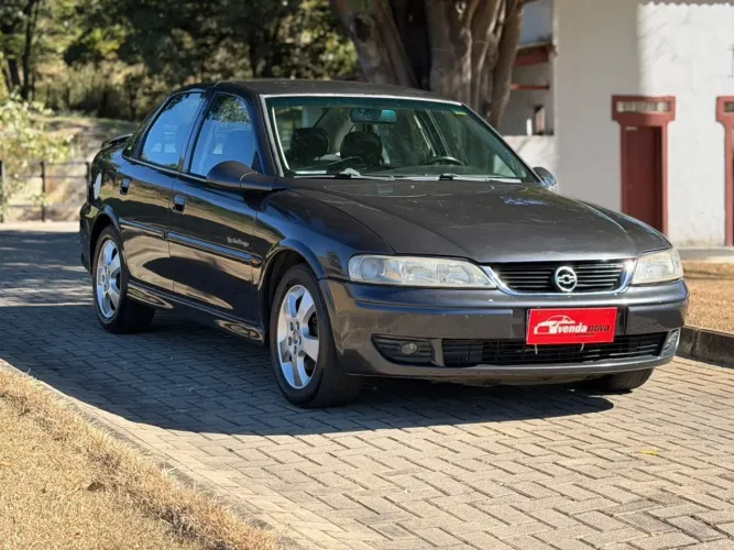 Chevrolet Vectra GLS/ Challenge 2.2 MPFI 16V 2002
