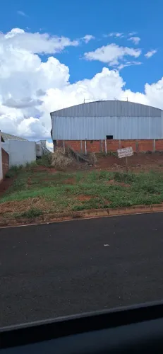 Terreno à Venda