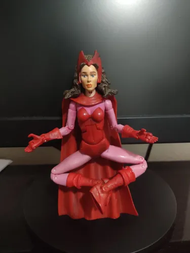Marvel Legends Scarlet Witch Wanda Maximoff Feiticeira Escarlate Toybiz