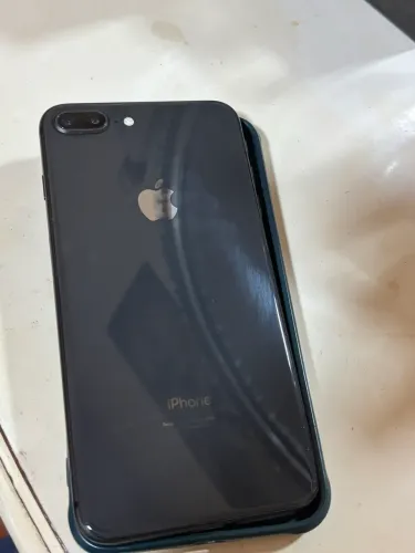 Iphone 8 plus usado