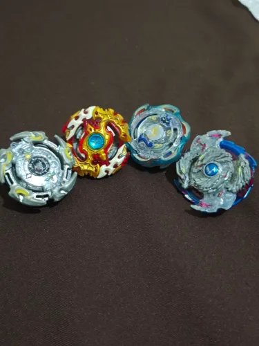 Beyblade Burst God Layer