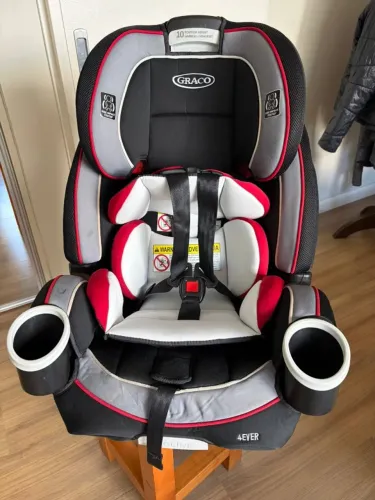 Cadeira Graco 4ever - 4 em 1 em ótimo estado