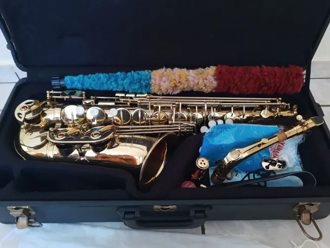 Saxofone alto Yamaha Custom Z semi-novo Excelente by Indonesia
