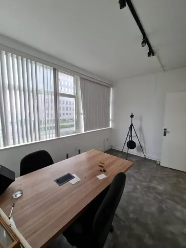 Sala comercial na Avenida Paulista, 2073  52 m²
