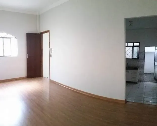 Casa para Aluguel em Belo Horizonte (Palmeiras) | 3 Quartos, Suíte