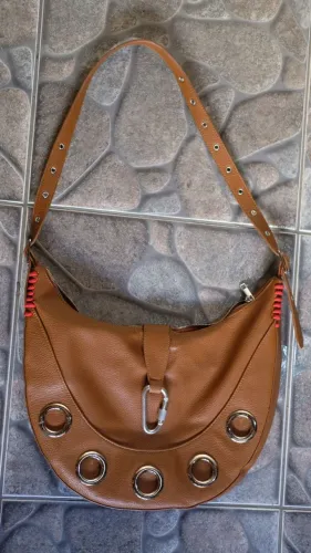 Bolsa Alexandre Pavão + Riachuelo